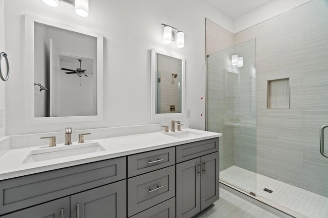 Photo - 232 Kara Lake Dr