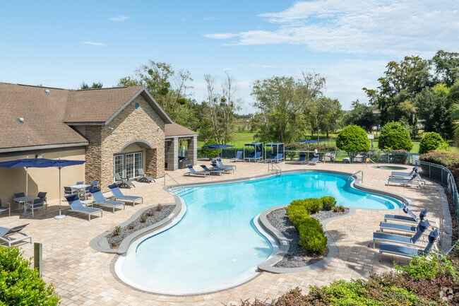 Piscina - The Vibe at Celebration Pointe