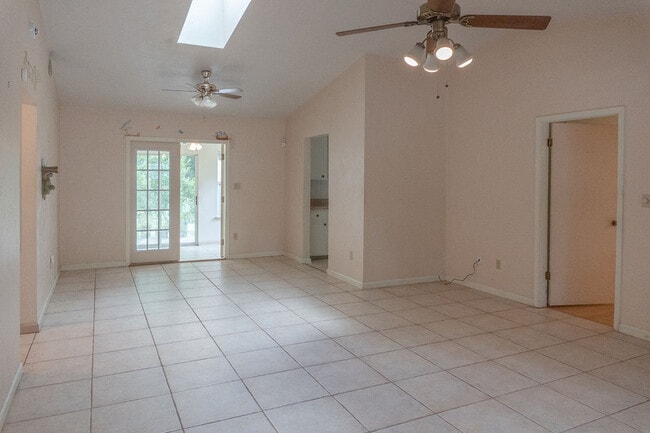 Photo - 4204 Carnwath Rd