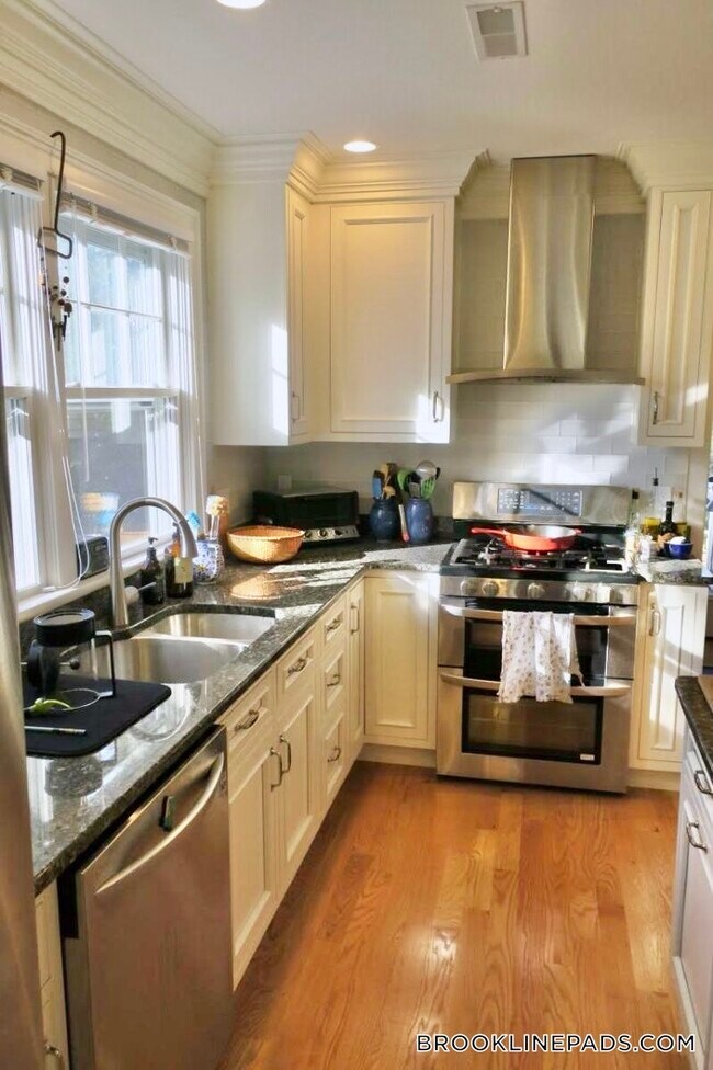 Photo - 281 Walnut St Unidad 1