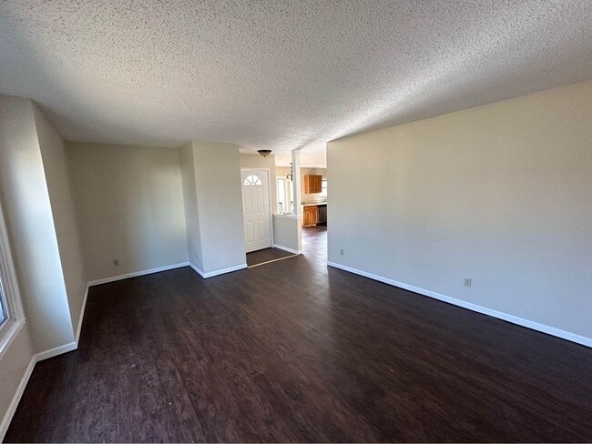 Photo - 1411 Nelle St