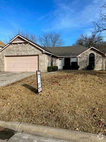 Building Photo - 4743 Shadyway Dr Rental