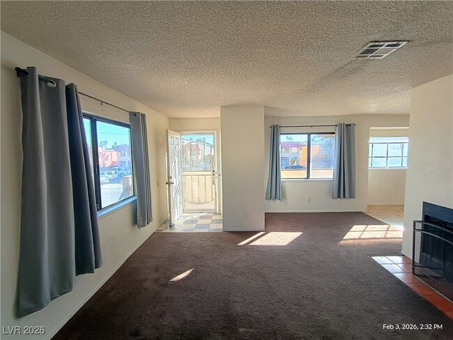 Photo - 6228 Ilanos Ln