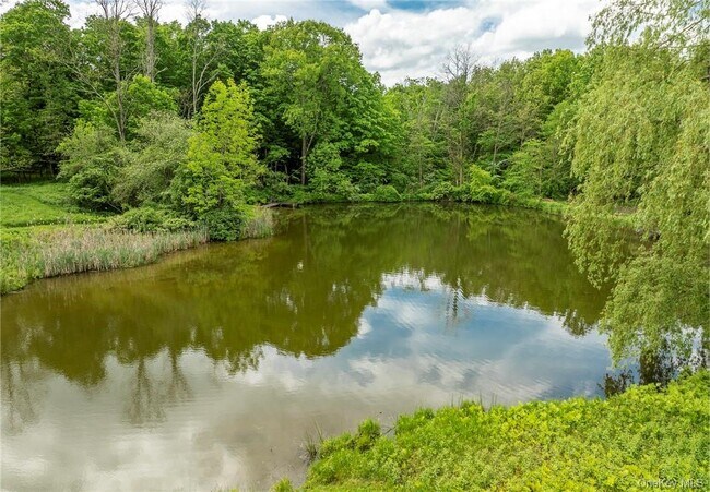 Photo - 1282 Hollow Rd