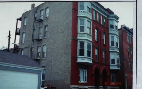 Photo - 614-616 N Noble St Apartments