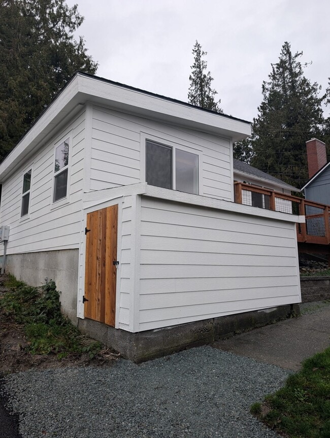 Photo - 16766 Blodgett Rd