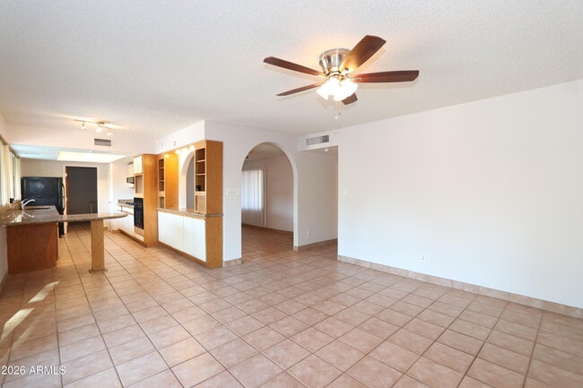 Photo - 1910 E Manhatton Dr