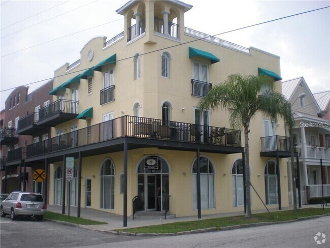 Building Photo - 2002 E 5th Ave Unit 208 Rental