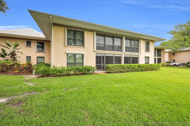 Photo - 10 SE Turtle Creek Dr Unit B