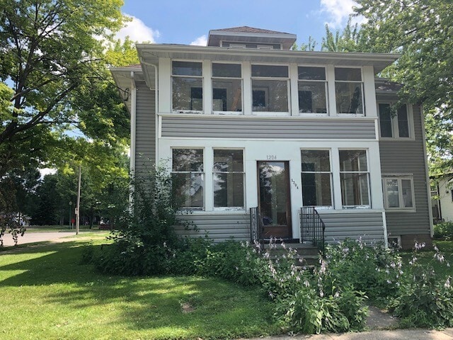 Building Photo - 1204 S Jefferson St Unit 1204