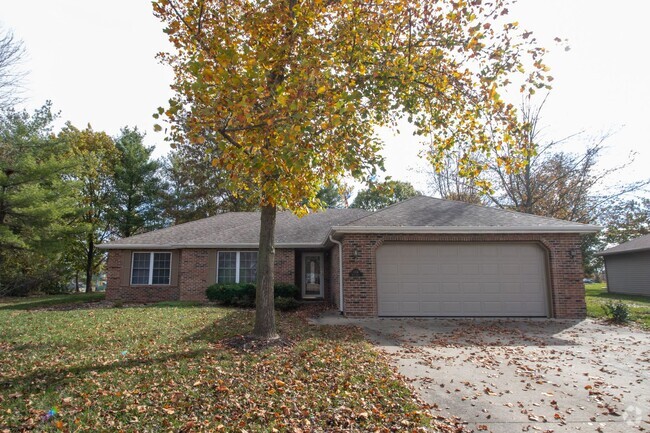 Building Photo - Great Single Family Home in the Highlands!