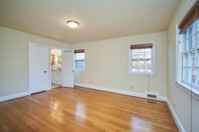 Photo - 4222 46th St NW