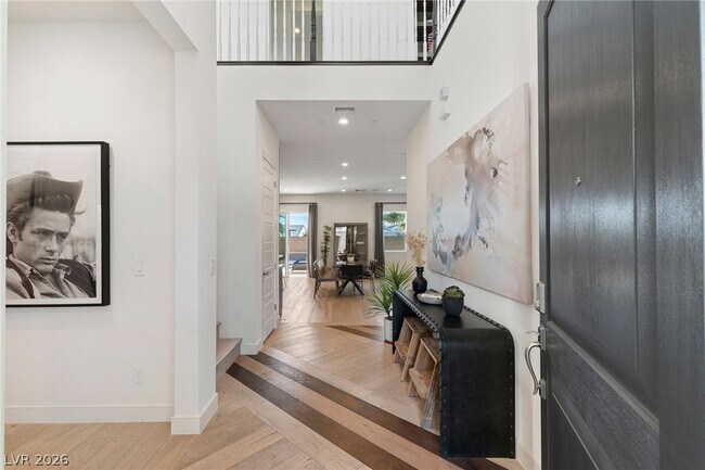 Photo - 10125 Sequoia Glen Ave