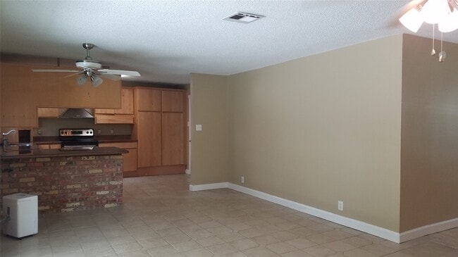 Photo - 11123 Hazelhurst Dr