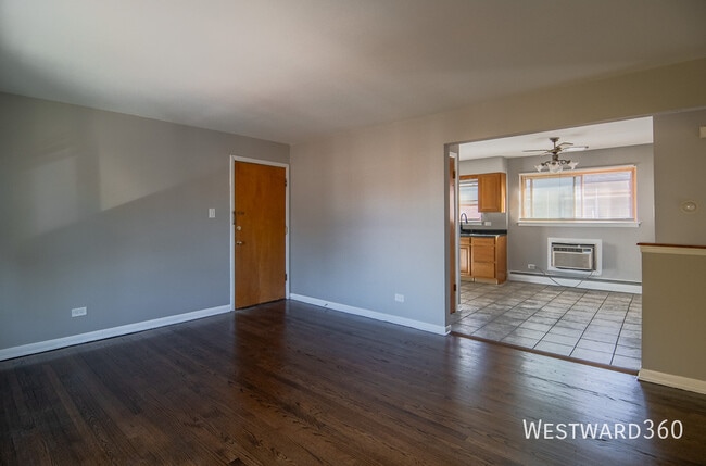 Photo - 13027 Seeley Ave Unidad 6