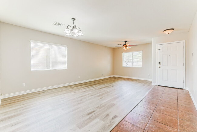 Photo - 28043 N Silver Ln