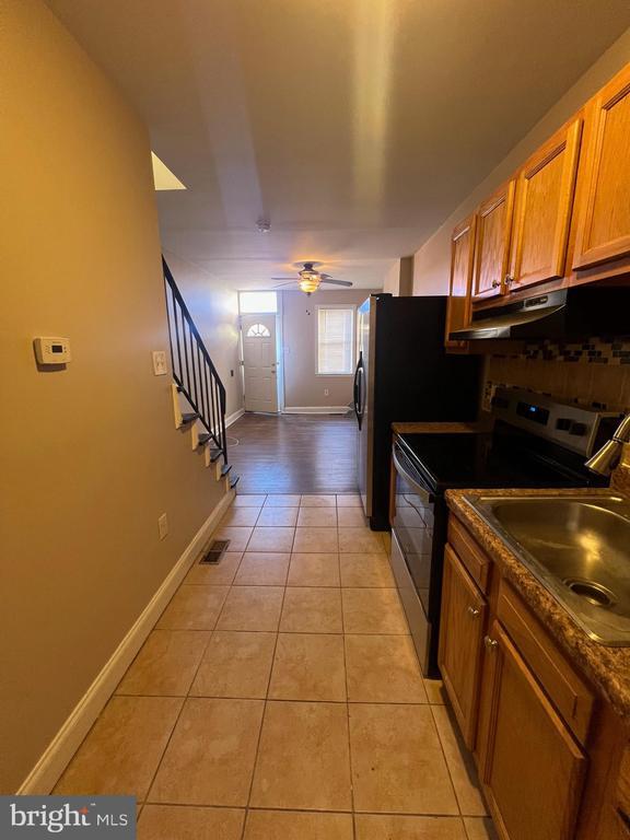 Photo - 2010 E Boston St