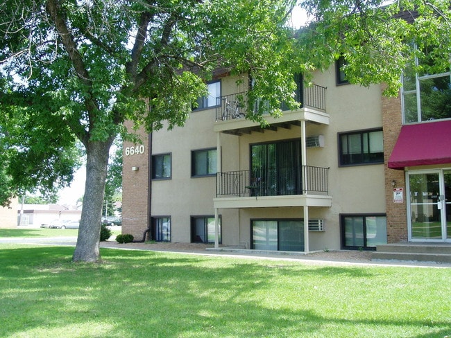 Photo - Sterling Square Apartments