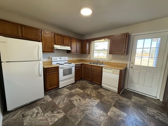 Photo - 2 bedroom, 1 bath Duplex