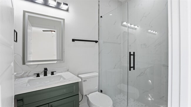 Photo - 1317 Knight St