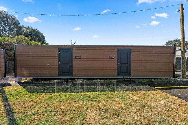 Photo - 16165 Carole Dr