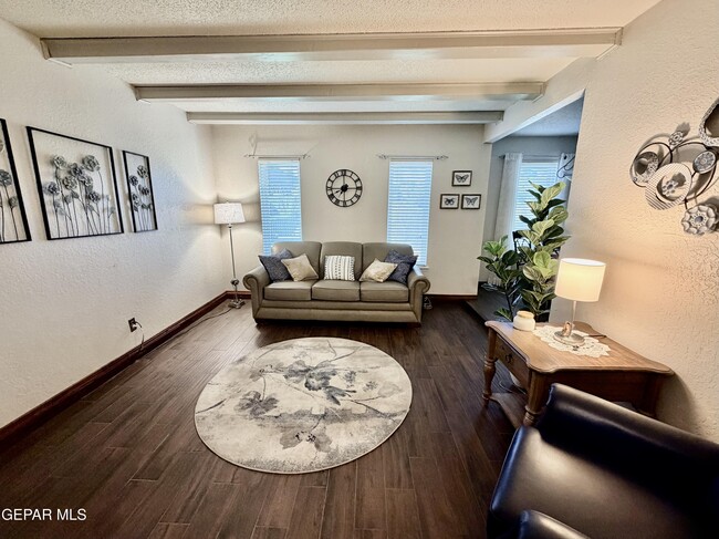 Photo - 6201 Escondido Dr Unit 17E