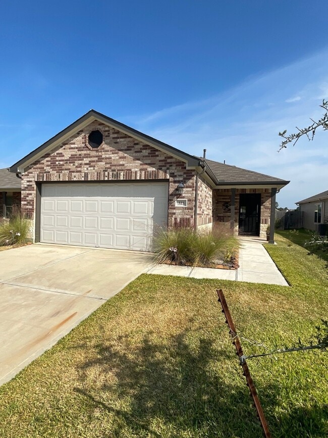 Building Photo - 323 Cumberland Forest Dr