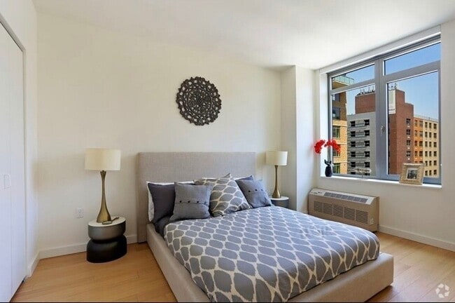 Building Photo - 230 Jay St Unit 21-l Rental