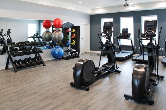 High Bluff 24-Hour Fitness Center