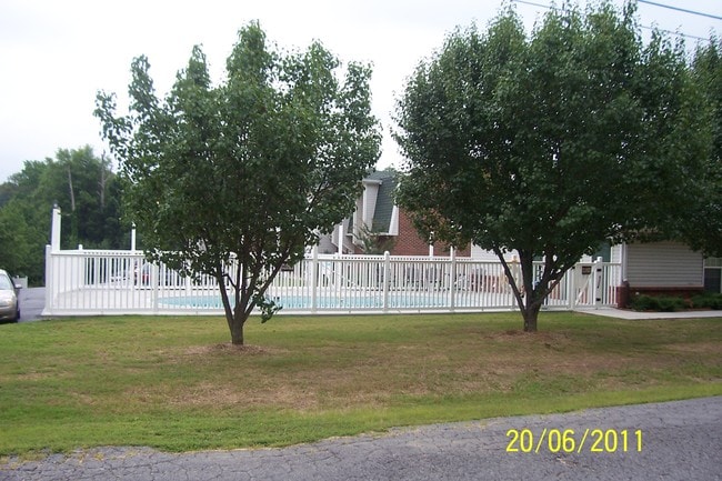 Photo - Hunters Landing at Mallard Pointe