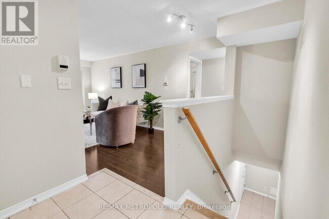 Photo - 669A Warden Ave.