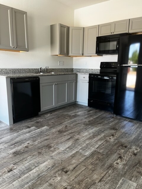 Paluxy Townhomes