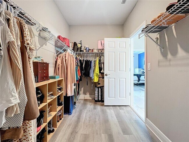 Photo - 5559 Trevesta Pl