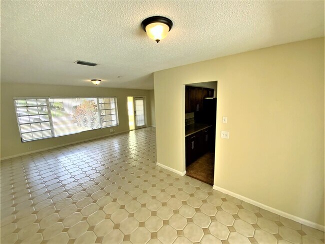 Photo - 10830 Stacey Ln