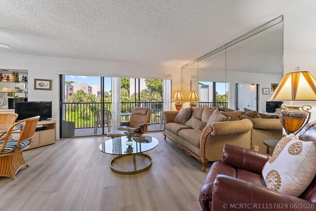 1605 S US Hwy 1 Unit B201