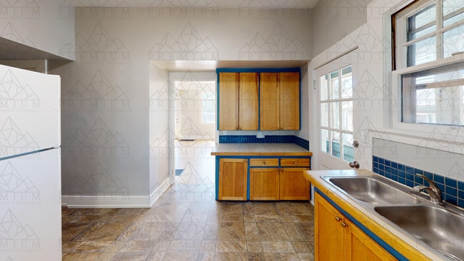 Photo - 409-411 West 9th Street Unit 411 West 9th Street