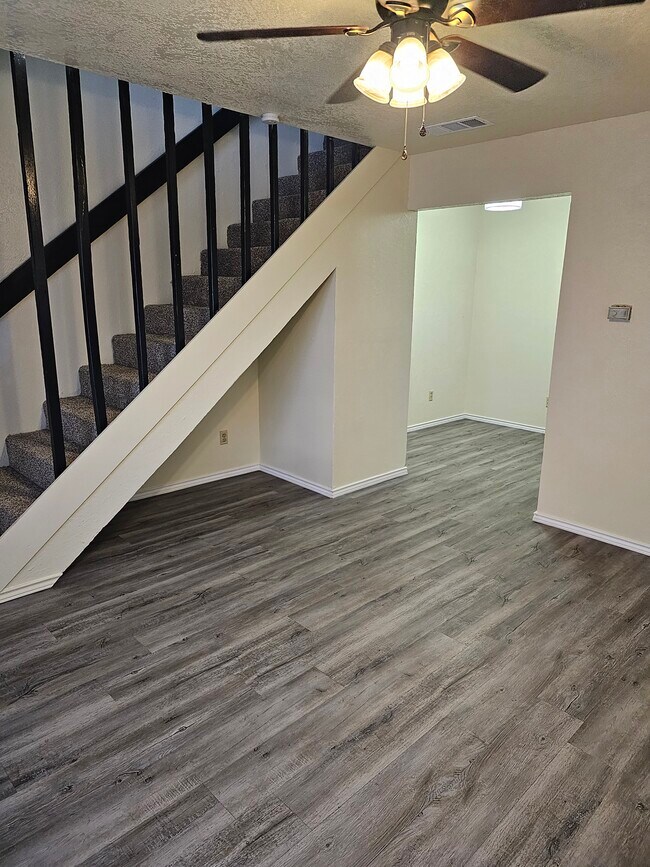 Photo - Studio Place Apartments