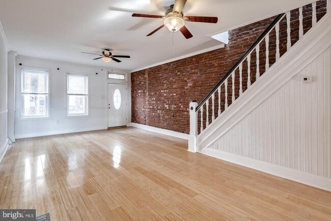Building Photo - 2522 Kimball St