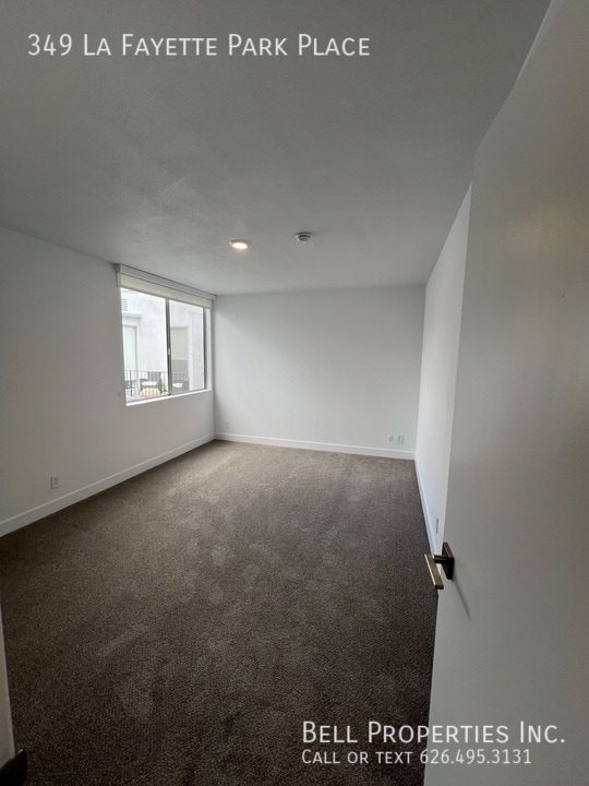Photo - 349 La Fayette Parkk Pl