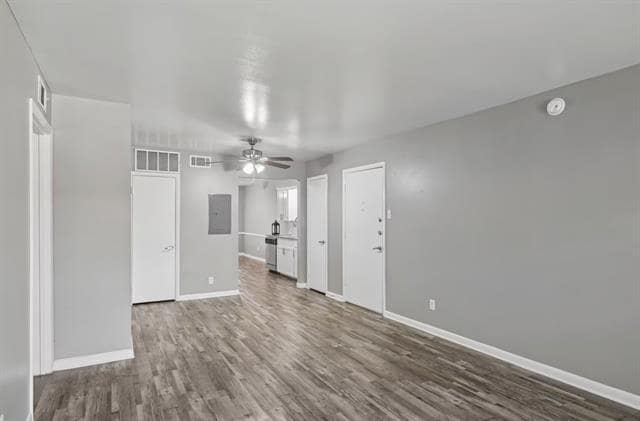 Building Photo - 6151 E Mockingbird Ln