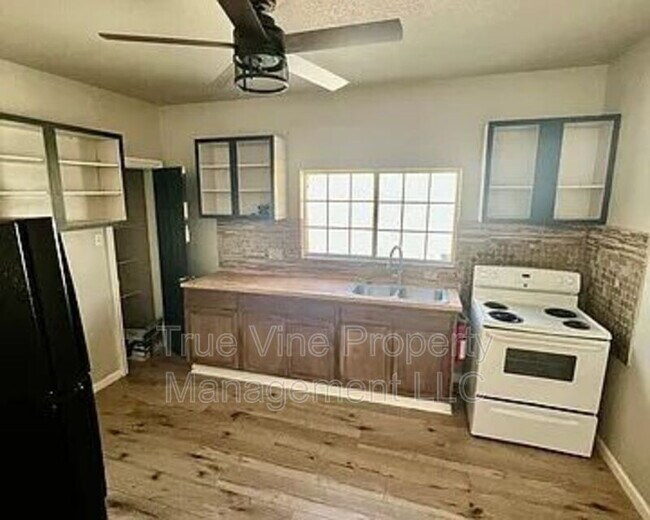 Photo - 622 S Navidad St Unit 1