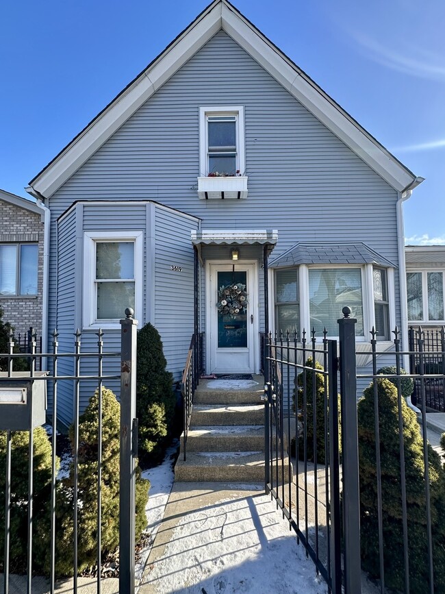 Building Photo - 3619 S Rockwell St