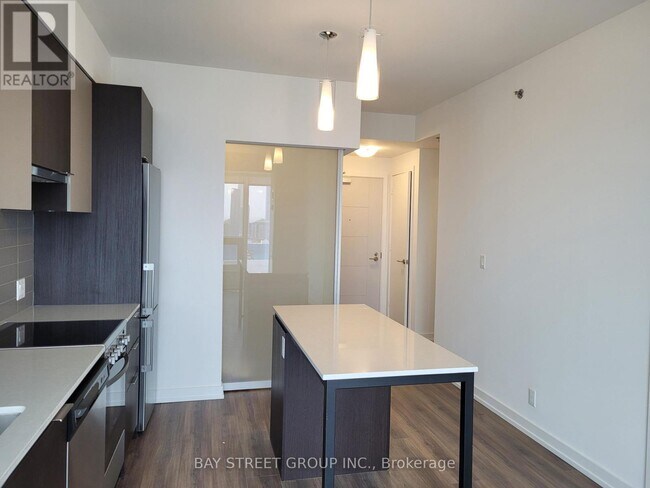 Photo - 203 College St Unit 2309