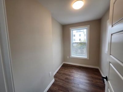 24 Paddock St Unit 5