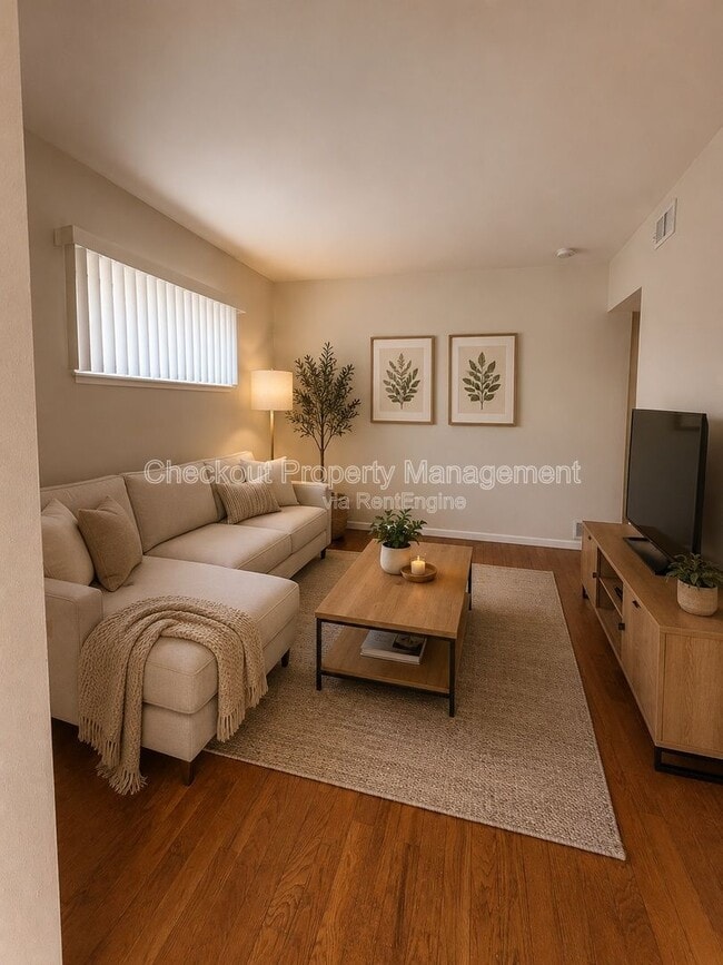 Photo - 5535 Pershing Ave Unit 11
