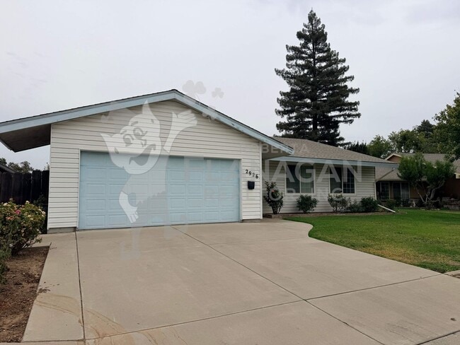 Building Photo - 2926 Crestwood Ct