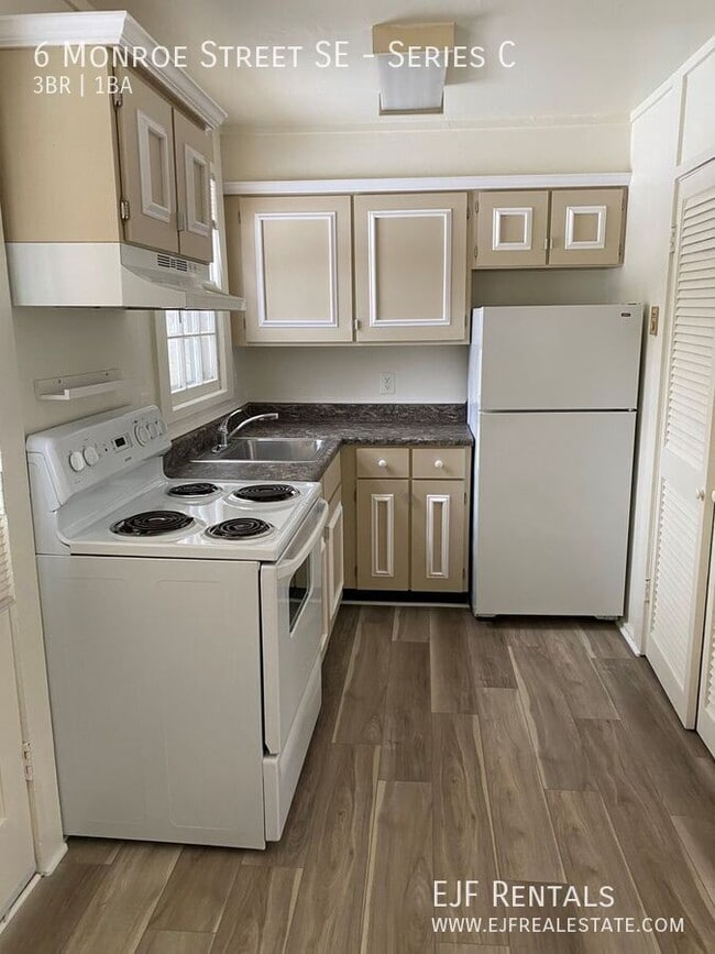 Photo - 6 Monroe St SE Unit Series C