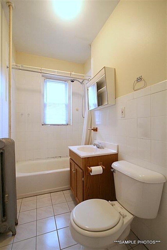 Photo - 32 Linnaean St