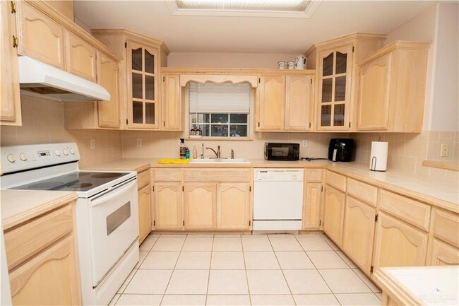 Photo - 2212 Lilly Cove Dr