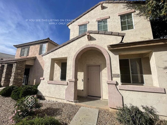 Building Photo - 5220 W Albeniz Pl